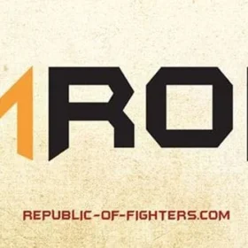 Help me Obiwan - Votre site de petites annonces pour passionnés de la culture geek et pop